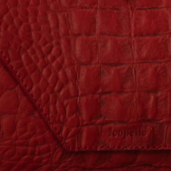 Crocodile Clutch