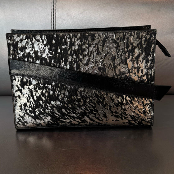 Hair on clutch