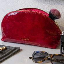  Elongated Clutch